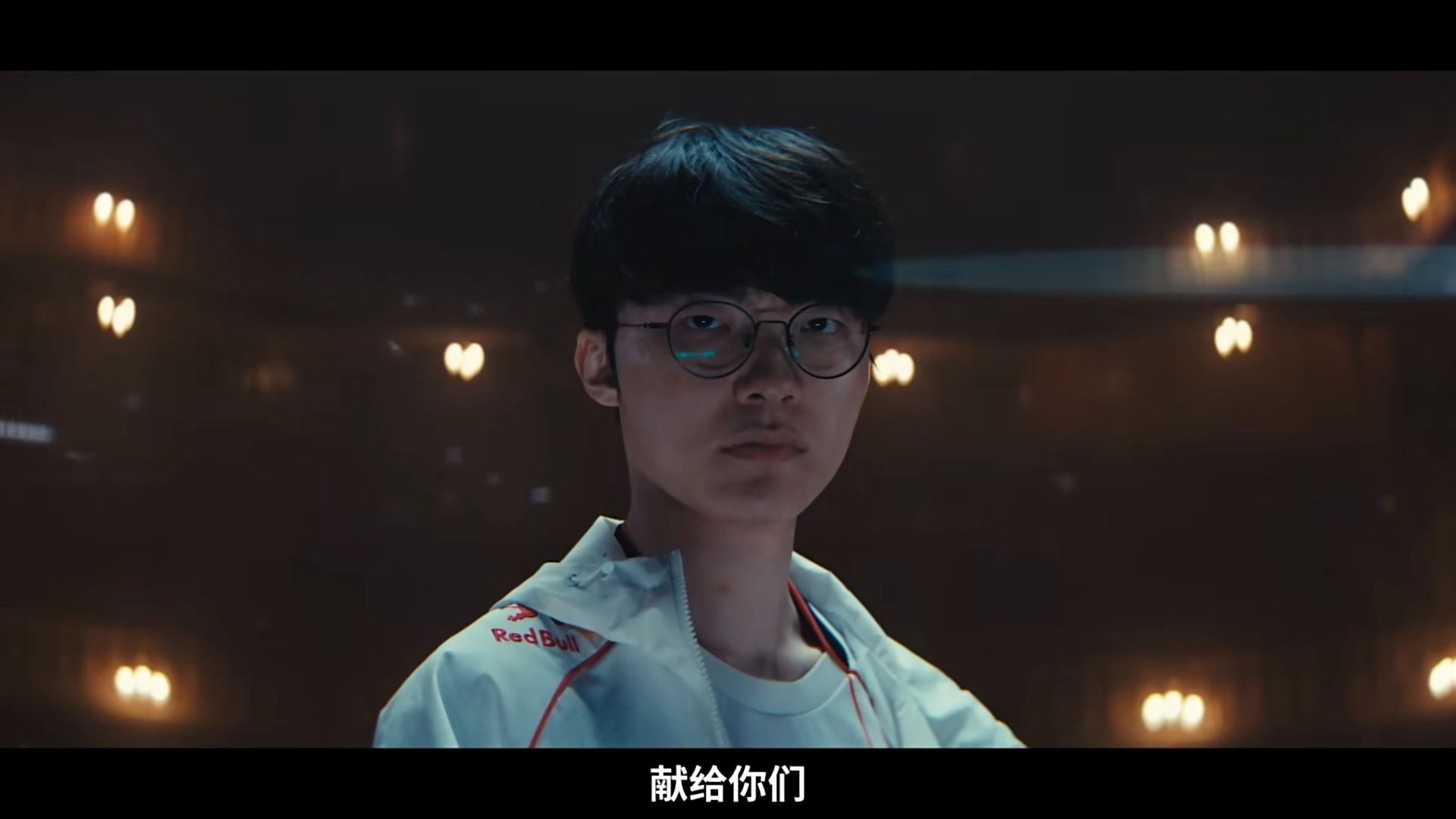 Faker迎来五赛季高光表现，勇士球迷沸腾！(问题在s5夺冠后,faker选择了哪个角色制作冠军皮肤?)